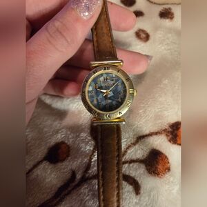 Chic Womens Brown Leather Strap Watch UNTESTED AND DOESNT HAVE A BUCKLE
